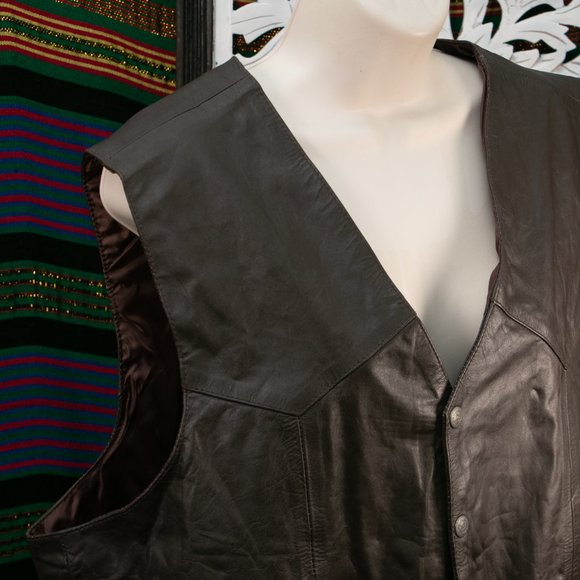 Leather Button up Sleeveless top - Picture 2 of 4
